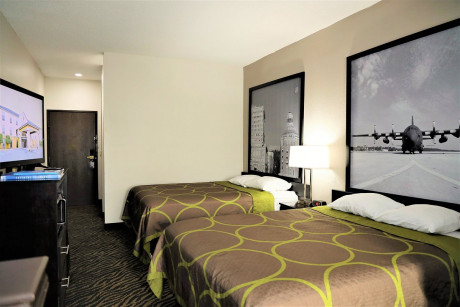 Super 8 by Wyndham High Point - Bedroom