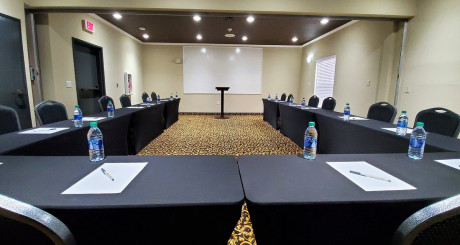 Super 8 by Wyndham High Point - Meeting Room